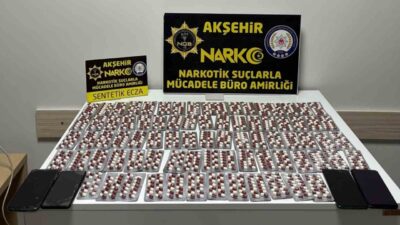 Konya’nın Akşehir ilçesinde polis operasyonu sonucunda bin 200 adet uyuşturucu