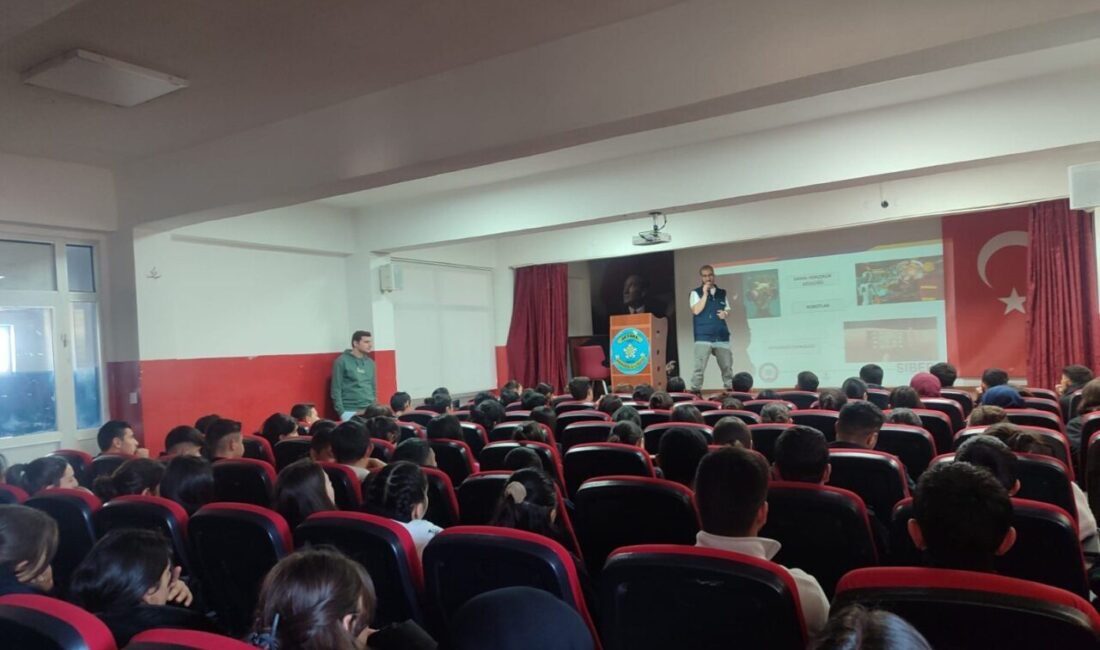 Akyaka’da eğitim gören öğrencilere yönelik farkındalık çalışmaları devam ediyor. İl