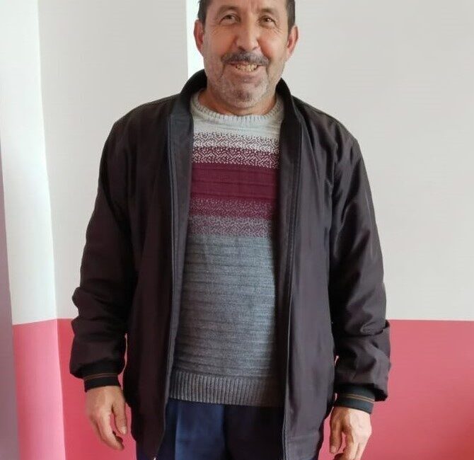 Suluova ilçesine bağlı Eraslan köyünde baca temizliği yaparken çatıdan düşen