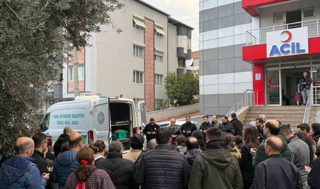 Manisa’nın Salihli ilçesinde bir doktorun ameliyat sırasında kalp krizi geçirerek