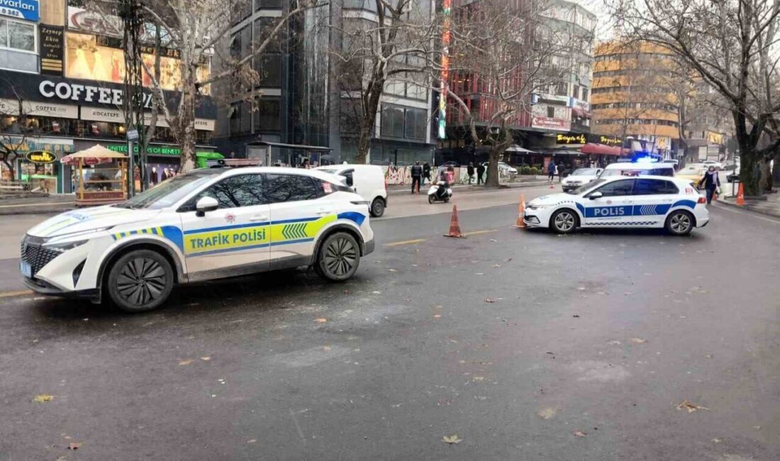Ankara’da yılbaşı kutlamaları için belirli ana noktalarda emniyet güçleri tarafından