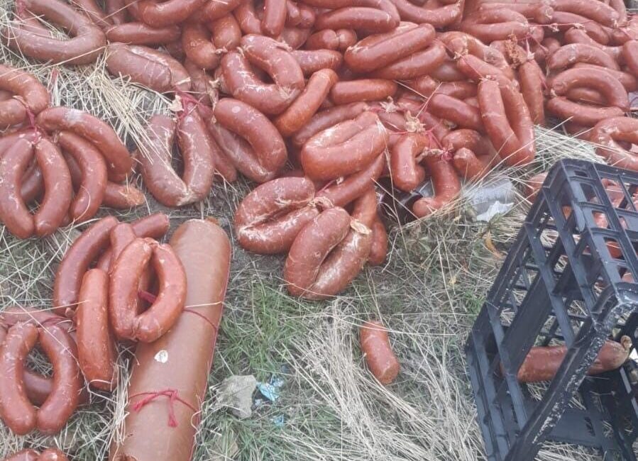 Ankara’nın Gölbaşı ilçesinde, kimliği belirsiz kişiler tarafından Karşıyaka Mahallesi’nde bulunan