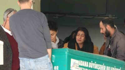 Adana’da babaları tarafından öldürülen iki kardeş, gözyaşları arasında son yolculuklarına