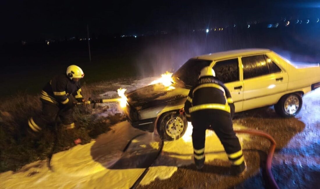 Hatay’ın Antakya ilçesine bağlı Zülüflühan Mahallesi’nde seyir halindeyken motor kısmı