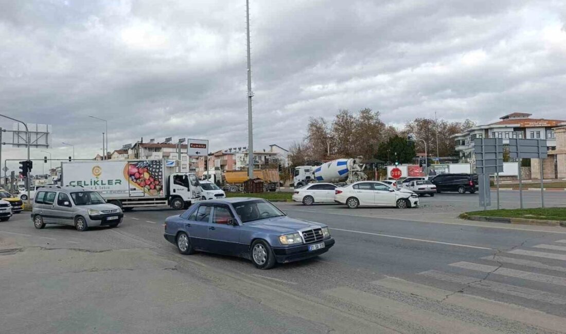 Manavgat’ta Zincirleme Kaza: 1 Yaralı Antalya’nın Manavgat ilçesinde meydana gelen