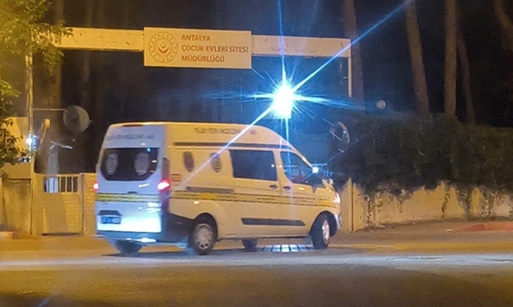 Antalya’da Sevgi Evleri Yetiştirme Yurdu’nda 5 aylık bir bebeğin beşiğe