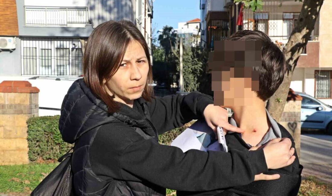 Antalya’nın Kepez ilçesinde bulunan bir ortaokulda 7. sınıf öğrencisi, akran