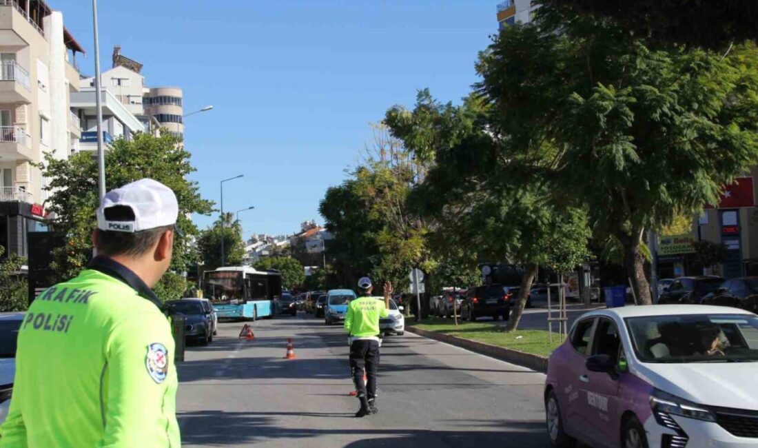 Antalya’da son yedi günde yapılan trafik denetimlerinde 46.656 araç ve