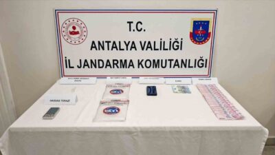 Manavgat ilçesinde Antalya İl Jandarma Komutanlığı ekipleri, Manavgat Cumhuriyet Başsavcılığı’nın