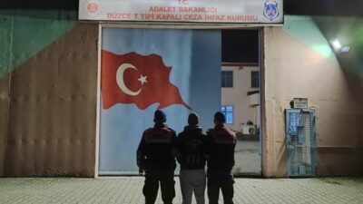 Düzce İl Jandarma Komutanlığı ekipleri, aranan şahısların yakalanmasına yönelik operasyonlarını