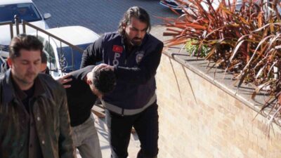 Bilecik’te 18 yaşındaki bir genç, yakın arkadaşını öldürmek suçuyla tutuklandı.