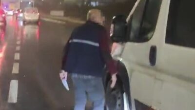 İstanbul’un Arnavutköy ilçesinde trafikte yol verme meselesiyle başlayan bir anlaşmazlık