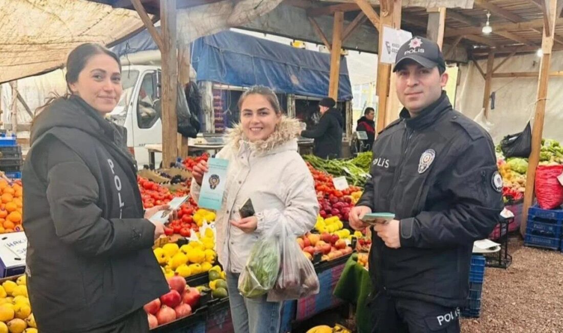Ayancık ilçesinde, emniyet güçleri, vatandaşları internet üzerinden gerçekleştirilen dolandırıcılıklara karşı
