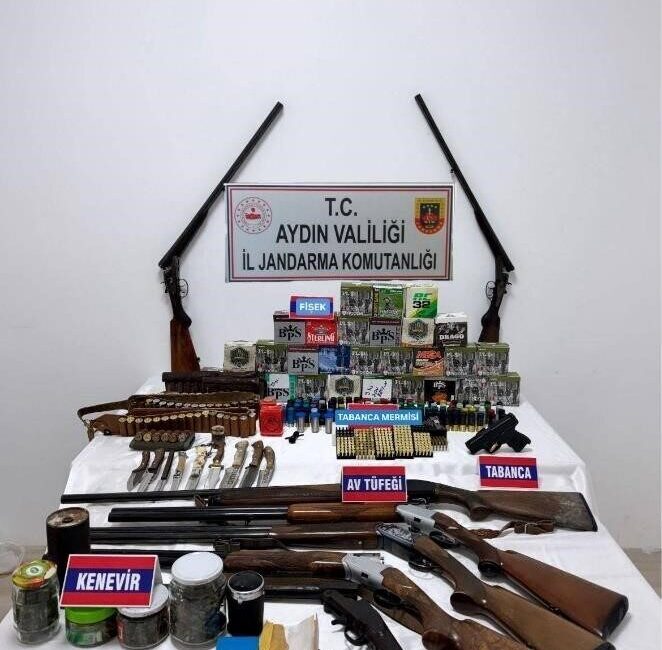Aydın’ın Söke ilçesinde yapılan iki ayrı adrese gerçekleştirilen operasyonda 2