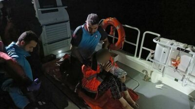 Ayvacık ilçesine bağlı Babakale açıklarında bir ticari gemide yaralanan bir
