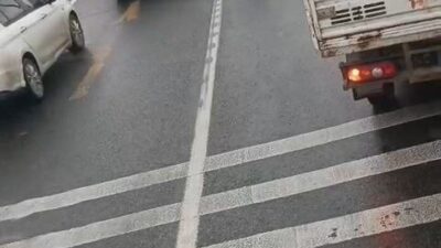 Ayvalık’ta polis ekipleri, dur ihtarına uymayan ve kaçmaya başlayan bir