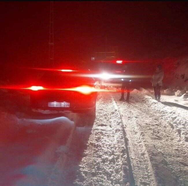 Kayseri’nin Hacılar ilçesinde bir bağ evine gitmek üzere yola çıkan