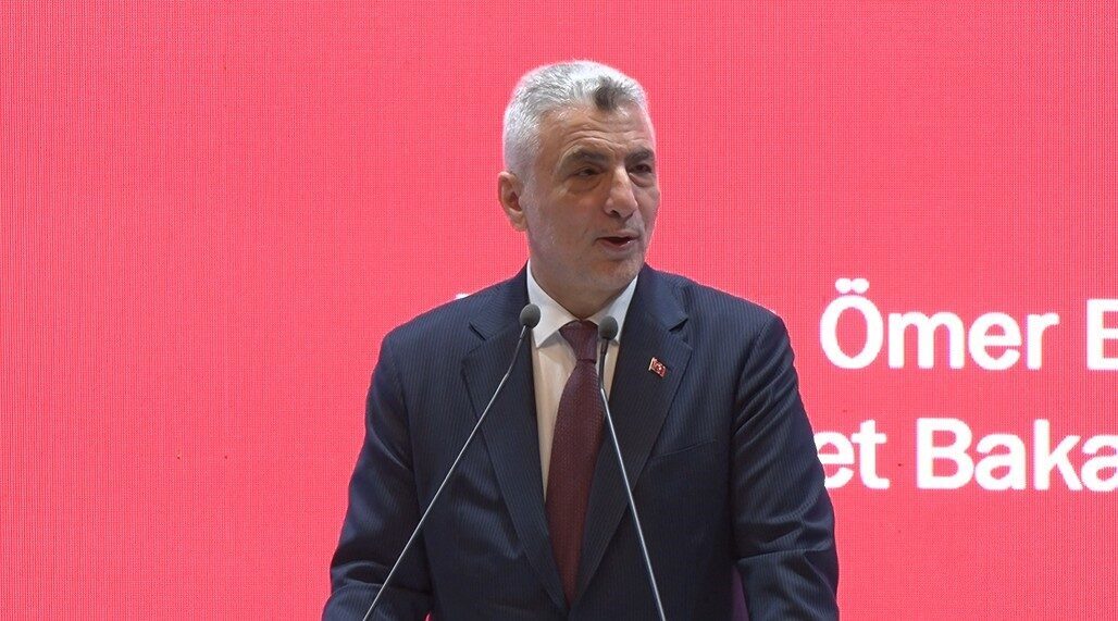Ticaret Bakanı Ömer Bolat, hükümetin esnafın toplumda ne kadar önemli