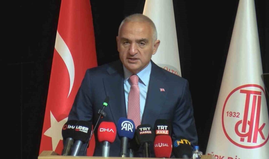 Kültür ve Turizm Bakanı Mehmet Nuri Ersoy, dilin sadece bir
