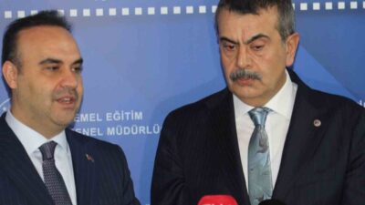 Milli Eğitim Bakanı Yusuf Tekin, gençlerin Türkiye’nin ürettiği değerlere sahip