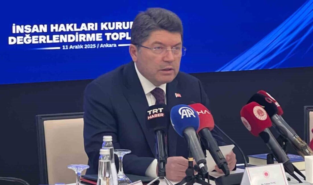 Adalet Bakanı Yılmaz Tunç, Ankara Hakimevi’nde düzenlenen ’İnsan Hakları Kurumları