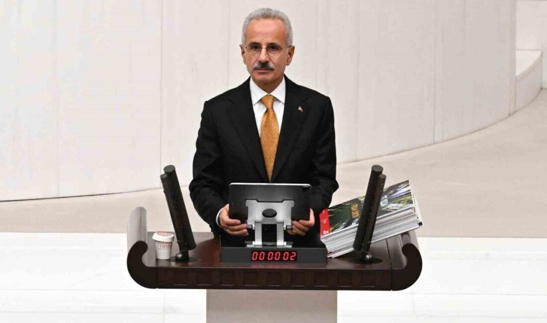 Ulaştırma ve Altyapı Bakanı Abdulkadir Uraloğlu, Esenboğa Havalimanı Metro Hattı
