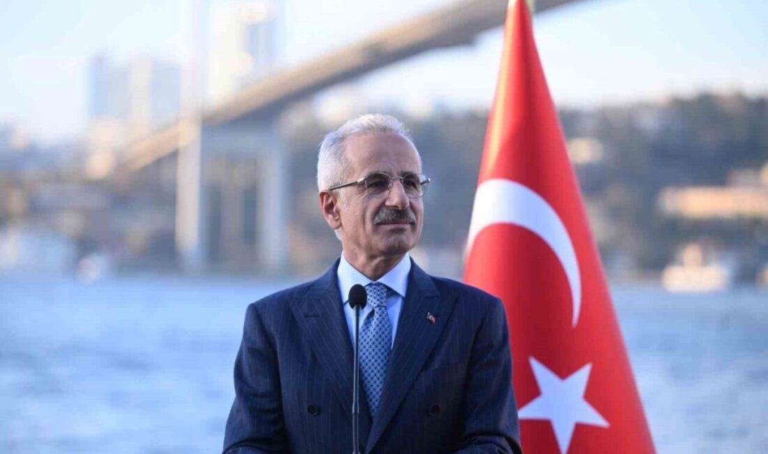 Ulaştırma ve Altyapı Bakanı Abdulkadir Uraloğlu, limanlardaki elleçlenen yük miktarının