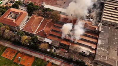 Bakırköy, İstanbul’da bir etiket üretim fabrikasının depo bölümünde nedeni henüz