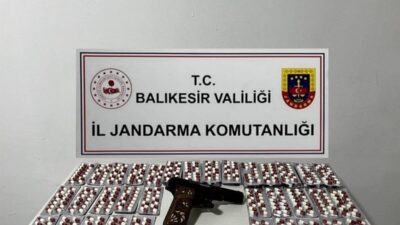 Balıkesir’de Jandarma ekipleri, uyuşturucuyla mücadele kapsamında 8 ilçede geniş çapta