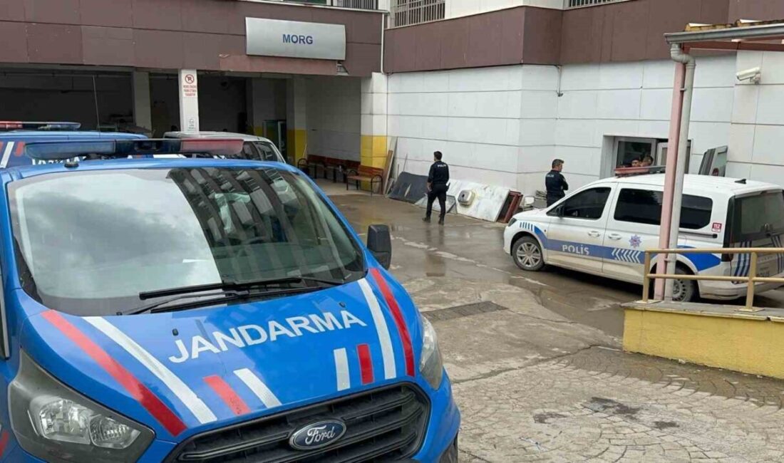 Adıyaman’da, Gündoğdu Köyü’nde yaşayan 92 yaşındaki Mehmet Emin Aksakallı, ikamet