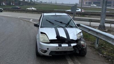 Bursa’nın İnegöl ilçesinde meydana gelen bir kazada, bir aracın kontrolden
