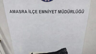 Amasra ilçesinde polis ekipleri tarafından durdurulan bir araçta uyuşturucu madde