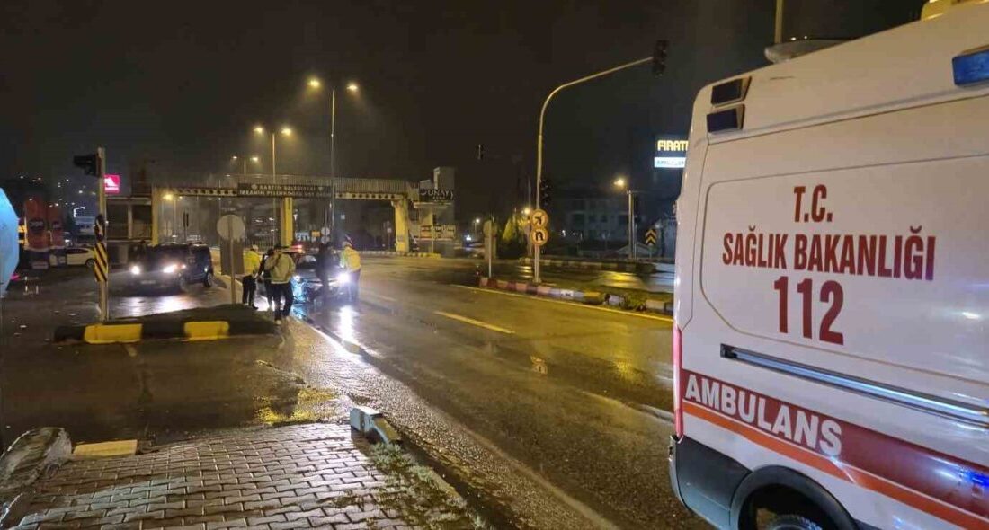 Bartın’da gece yarısı 01:52 sularında meydana gelen üç ayrı kaza,