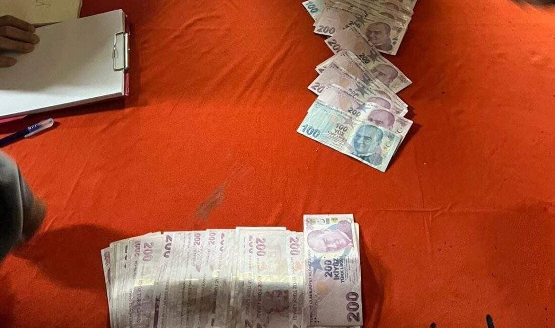 Bartın’da polis, kumar oynamak amacıyla kullanılan bir kahvehaneye yönelik gerçekleştirilen