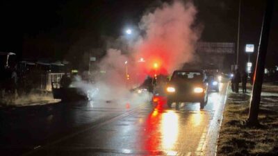 Bartın Şehirlerarası Otobüs Terminali önünde gece yarısı bir araçta çıkan