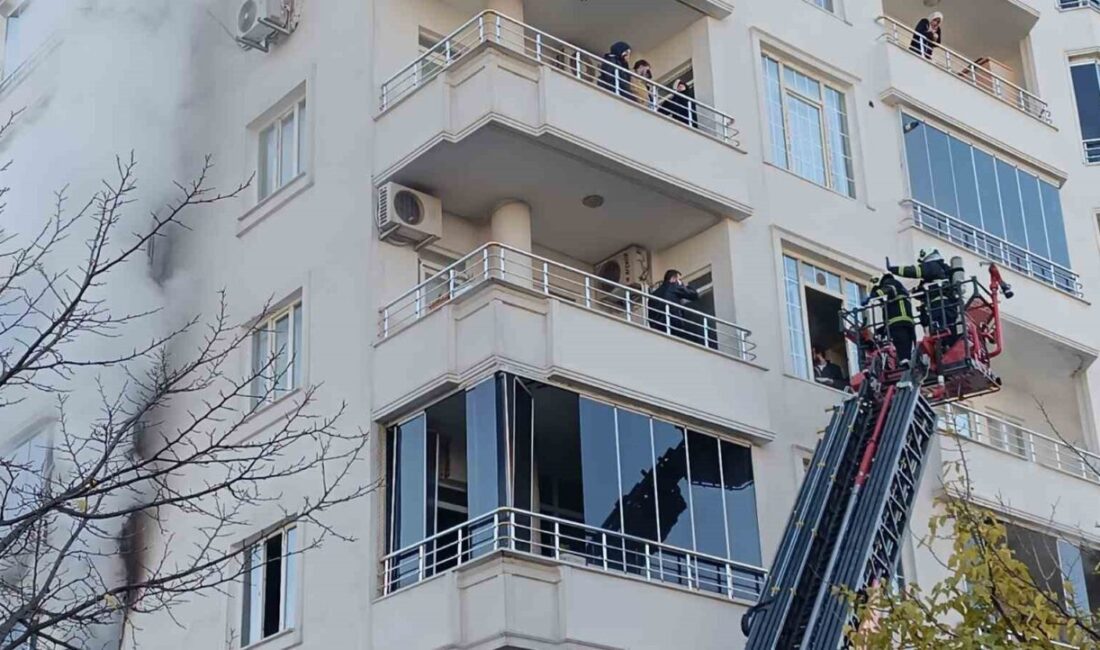 Batman’da 7 katlı bir apartmanda yangın çıktı ve itfaiye ekipleri