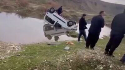 Batman’ın Kozluk ilçesine bağlı Yeniçağlar köyü yakınlarında, bir sürücü hafif
