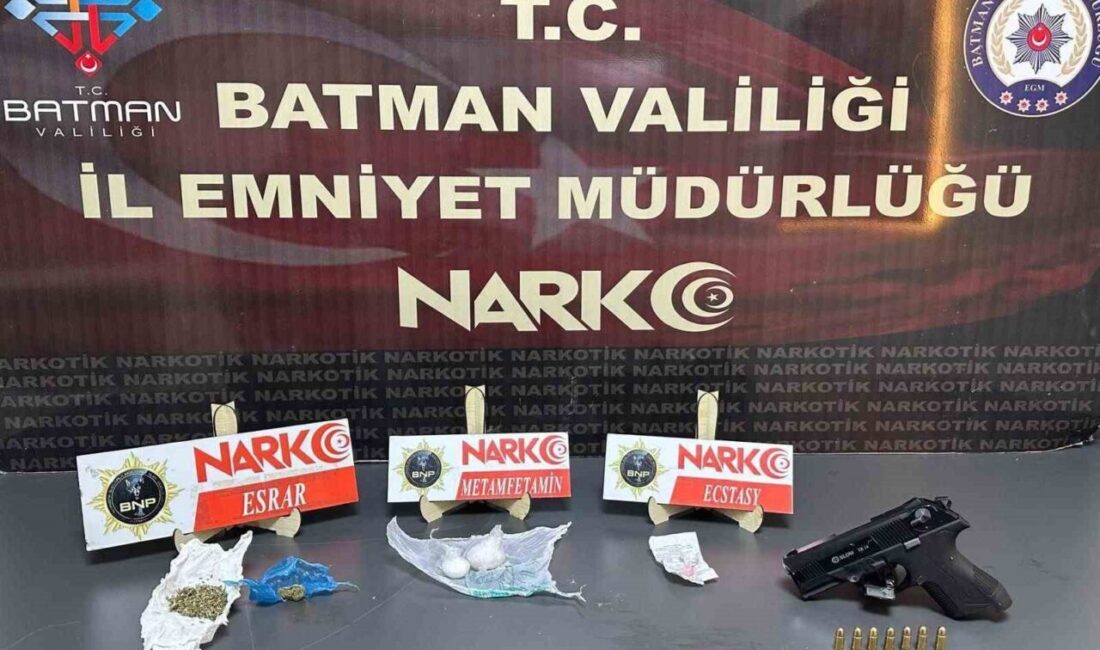 Batman’da gerçekleşen operasyonda, bir araçta yapılan aramada 20 gram metamfetamin,
