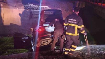 Batman’da meydana gelen bir trafik kazasında, bir otomobil kontrolünü kaybederek