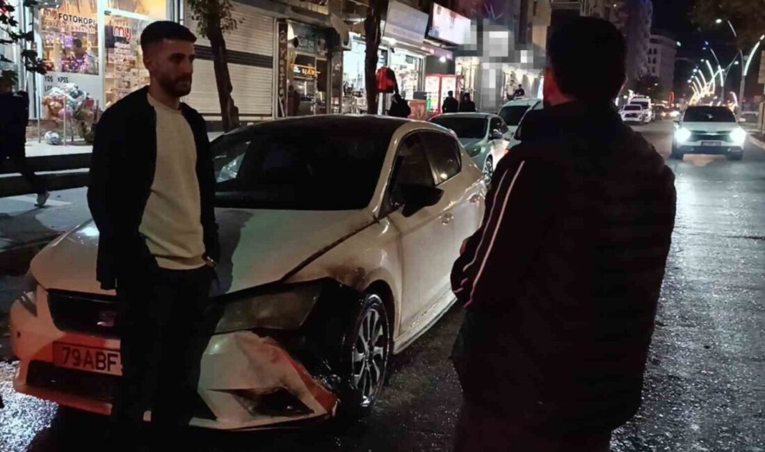 Batman şehrinde seyir halindeki bir araçta yangın çıktı. Sürücü anında