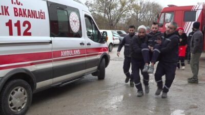 Kocaeli’de bir beton fabrikasının çatısında meydana gelen yangın büyük endişeye