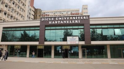 Dicle Üniversitesi Tıp Fakültesi Hastanesi’nde çalışırken hastalardan bıçak parası aldığı