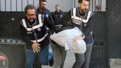 İzmir’de yaşanan olayda boşanma sürecindeki eşini görüntülü arayarak 3 yaşındaki