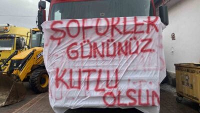 Bilecik’te Dünya Şoförler Günü kutlamaları kapsamında trafik ve jandarma araçları,