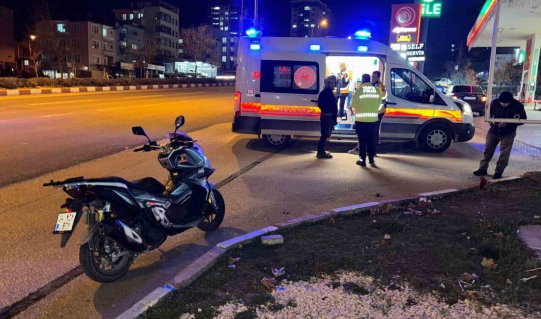 Bilecik’te, motorlu bisiklet ile otomobilin çarpışması sonucu meydana gelen trafik