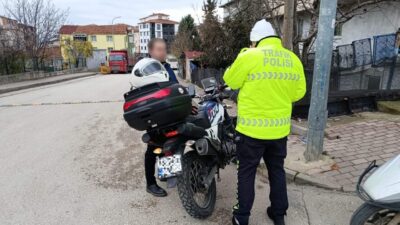 Bilecik şehir merkezinde motosiklet ve ATV sürücülerine yönelik sıkı denetimler