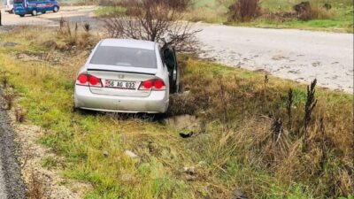 Bilecik’in Söğüt ilçesinde meydana gelen trafik kazasında 2 kişi yaralandı.