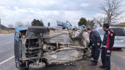 Afyonkarahisar’da, Şuhut ilçesi yakınlarında meydana gelen trafik kazasında iki Fiat