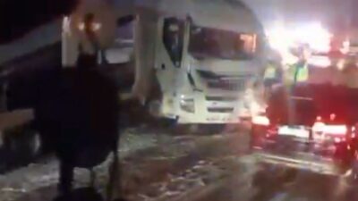 TEM Otoyolu Bolu Dağı Tüneli çıkışında meydana gelen yoğun kar