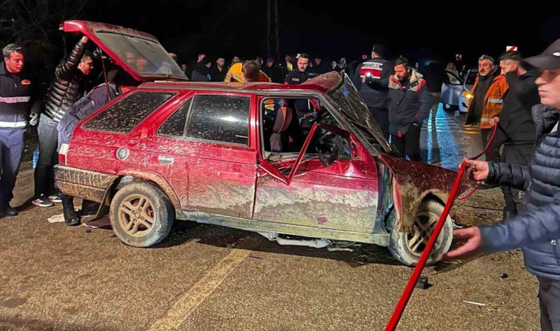 Bolu’nun Abant yolu üzerinde meydana gelen bir kazada iki aracın